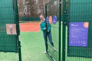 Uulu Tennis Court